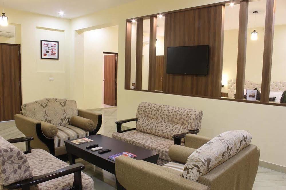 Hotel Mewargarh Udaipur By Red Lion S Exterior foto